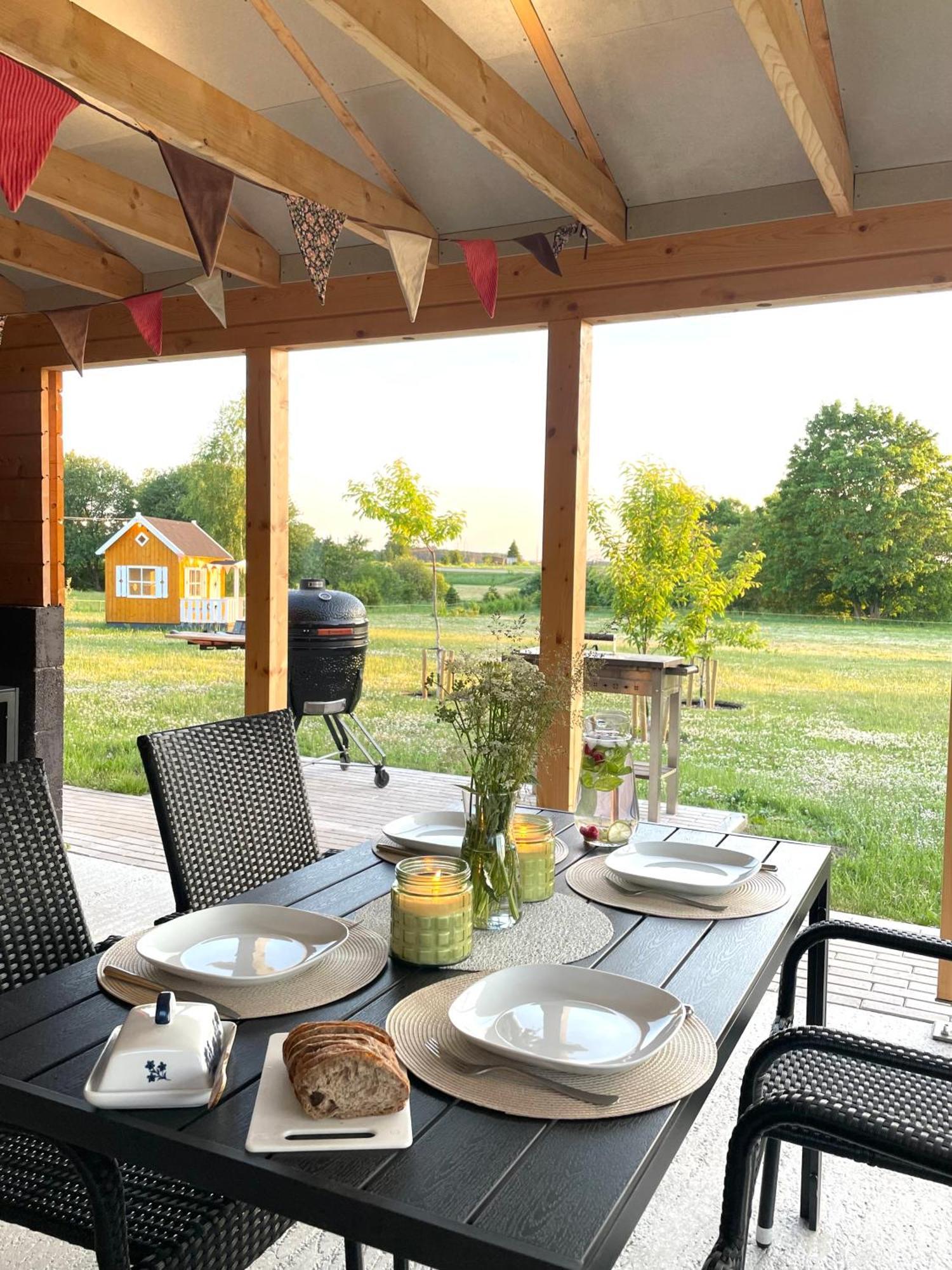 Karukella Puhkemaja Villa Lyuganuse Buitenkant foto
