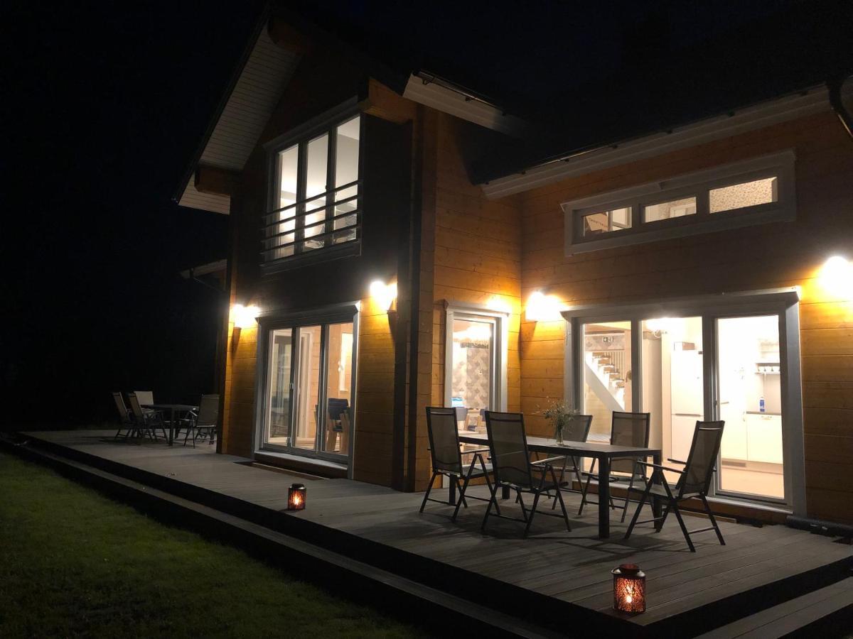 Karukella Puhkemaja Villa Lyuganuse Buitenkant foto